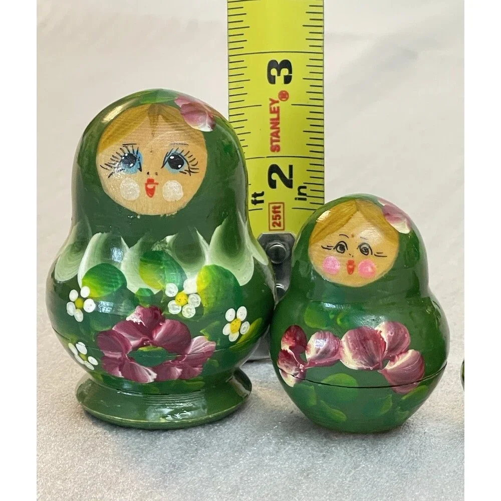 Russia Nesting Dolls Set of 5 Matryoshka Hand Painted Green Floral 2.75